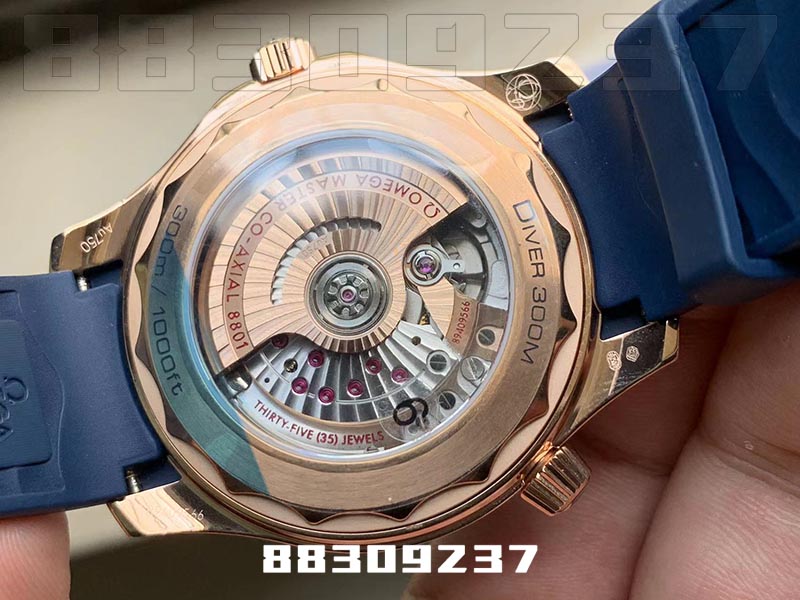 VS厂欧米茄海马300玫瑰金陶瓷蓝盘款复刻腕表做工细节如何-VS手表插图5